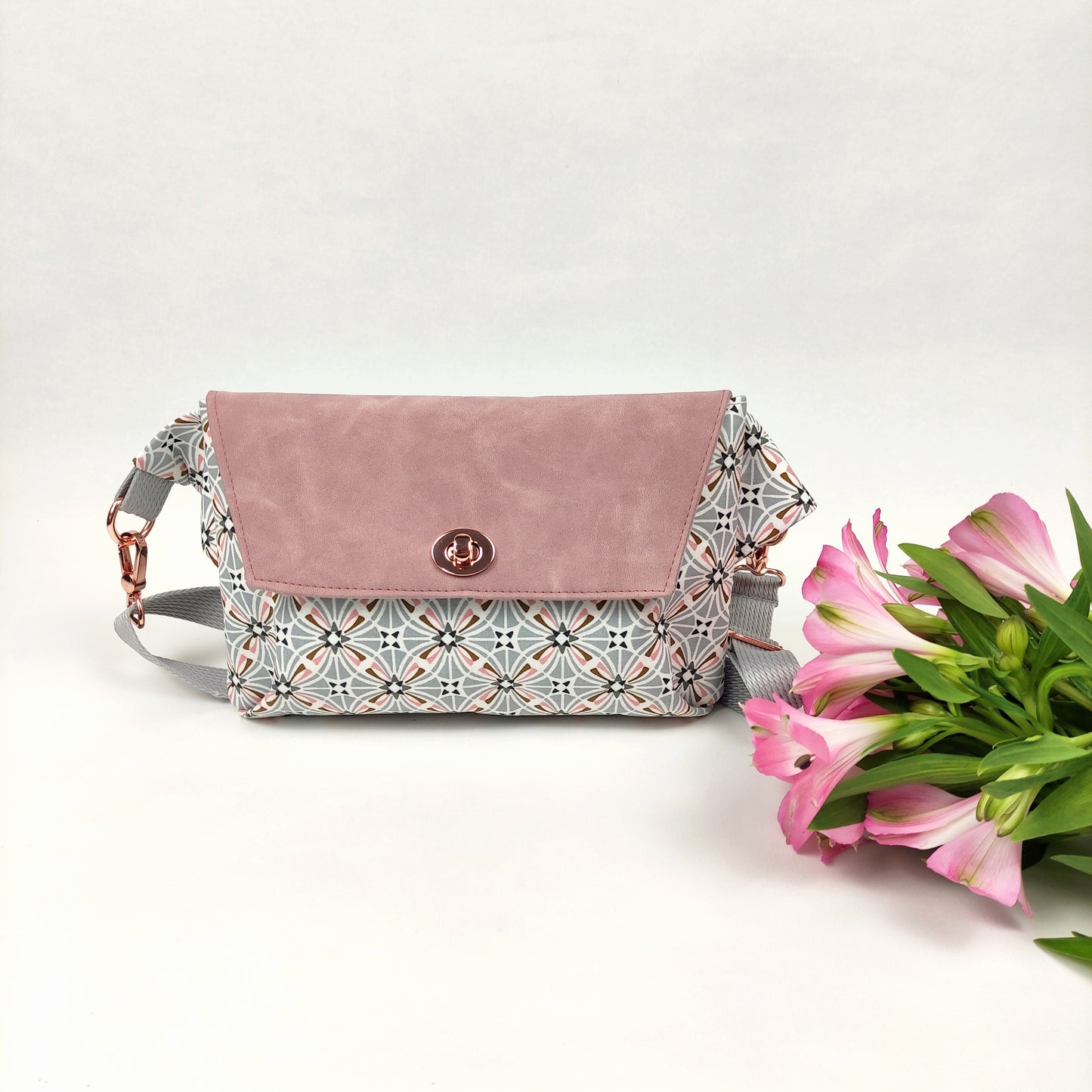 Haralson Belt Bag Pink