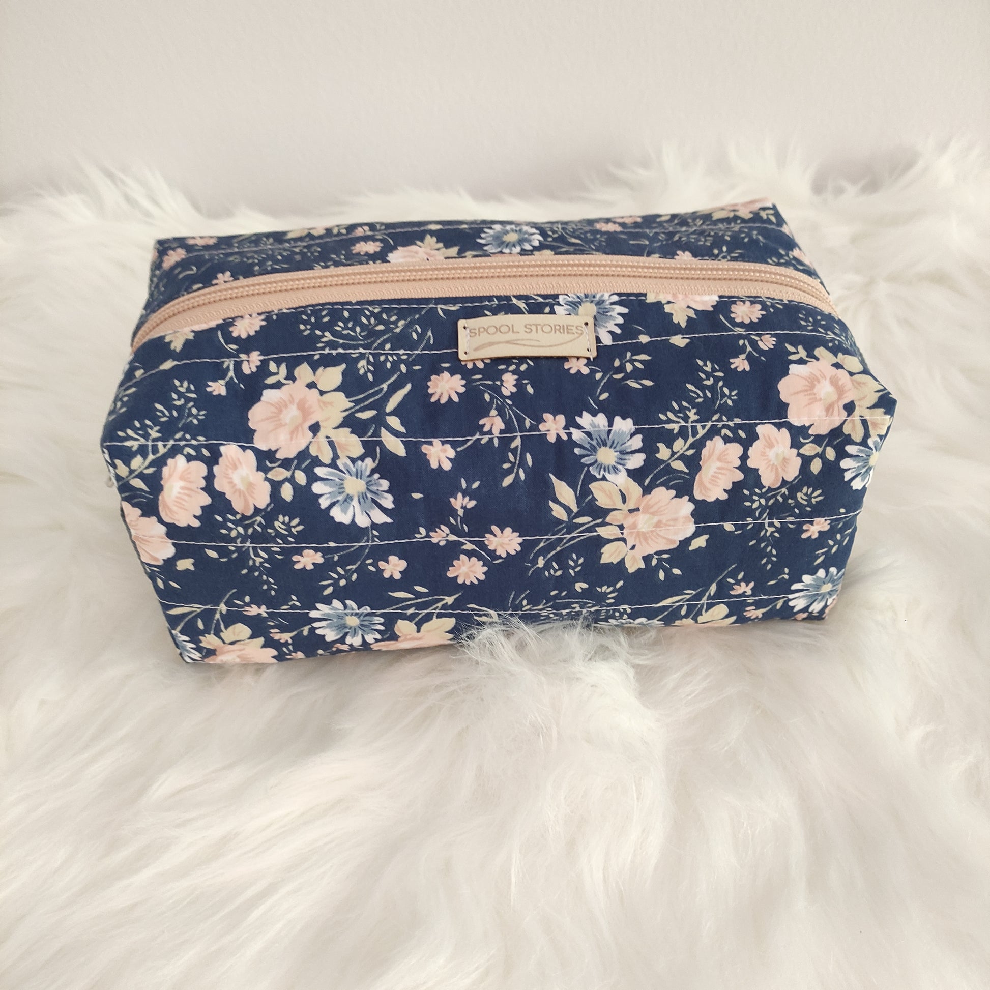 Vintage flowers makeup bag
