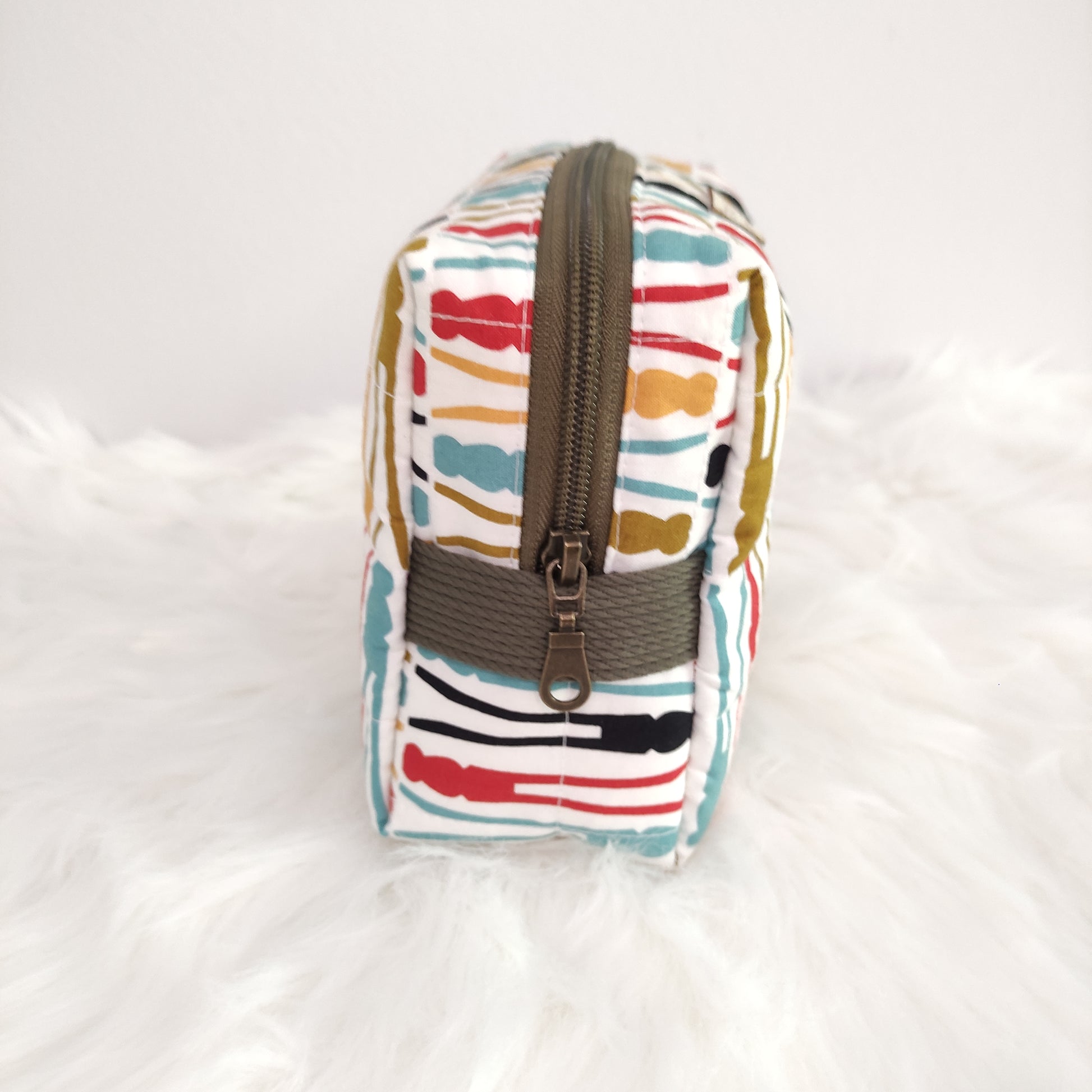 zipper pouch