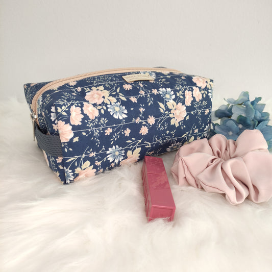 Vintage flowers makeup bag